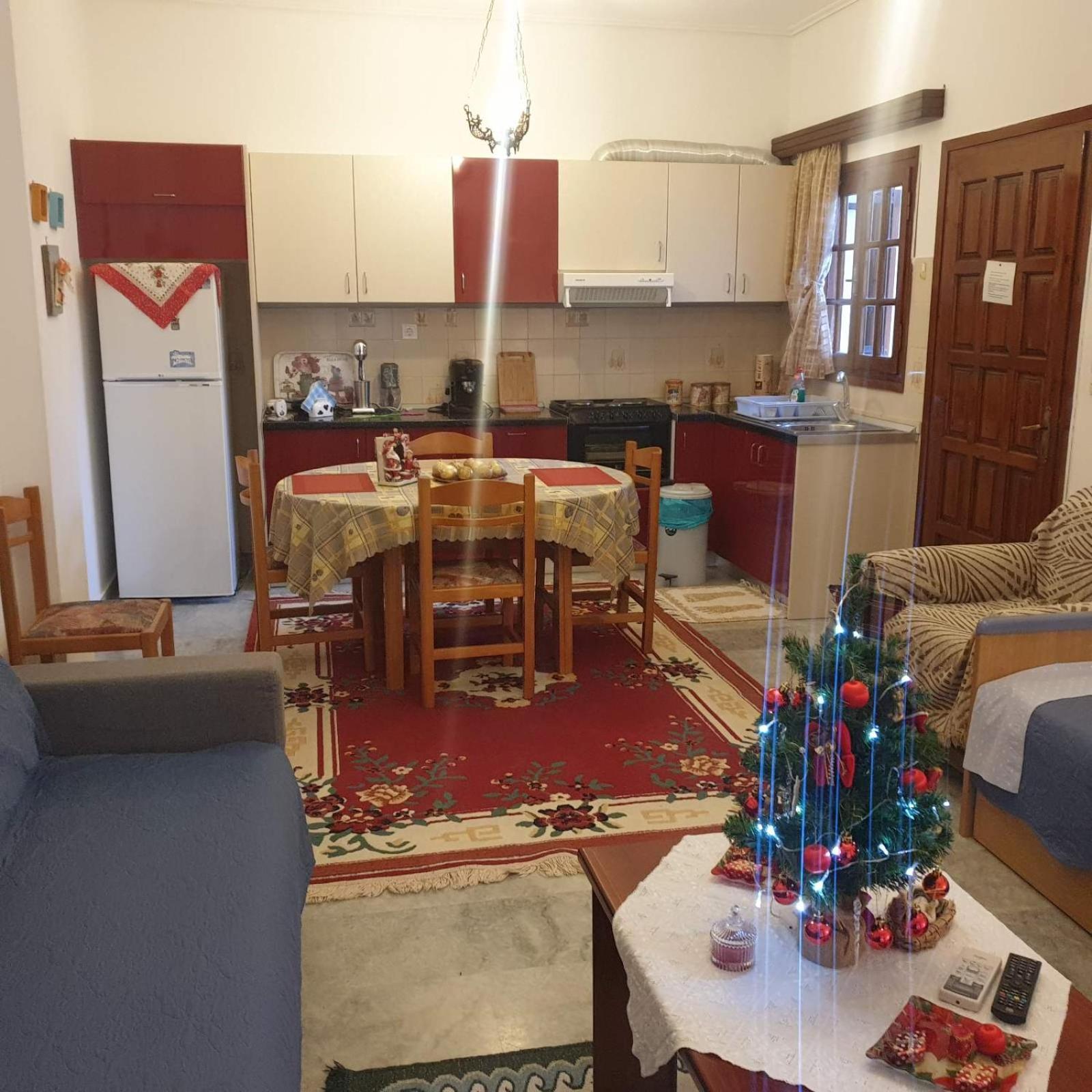Myrto'S Apartment No15 劳特拉奥雷亚斯埃利尼斯 外观 照片